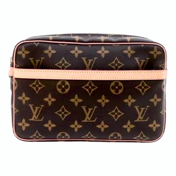 Louis Vuitton Compiegne 23 Clutch - Picture 1 of 8